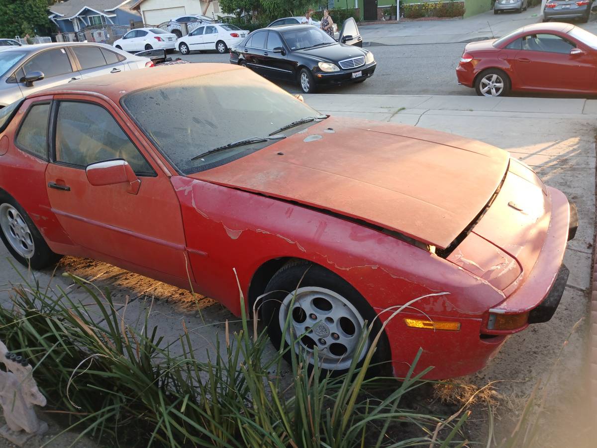 Porsche-944-1989-red