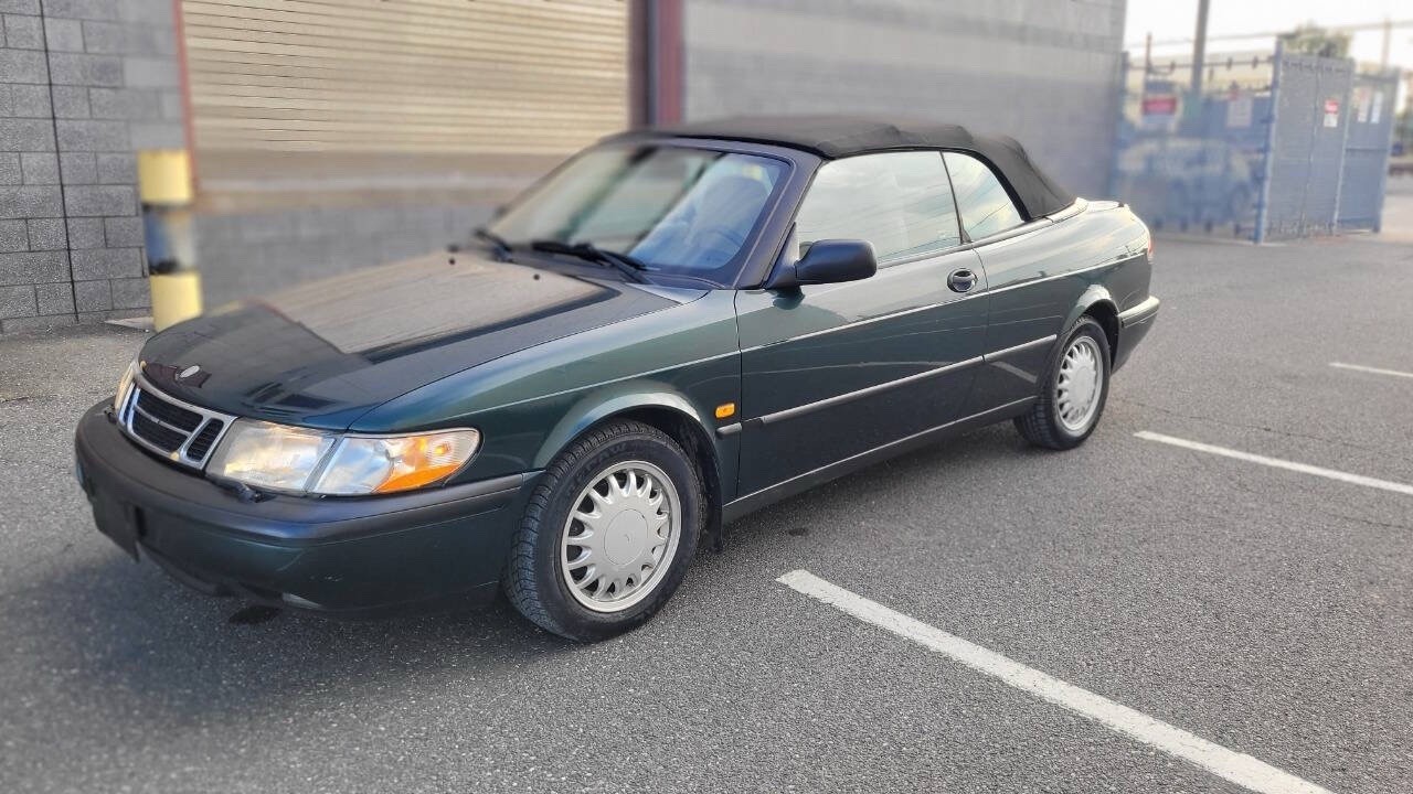 Saab-900-1995 Saab 900 1995