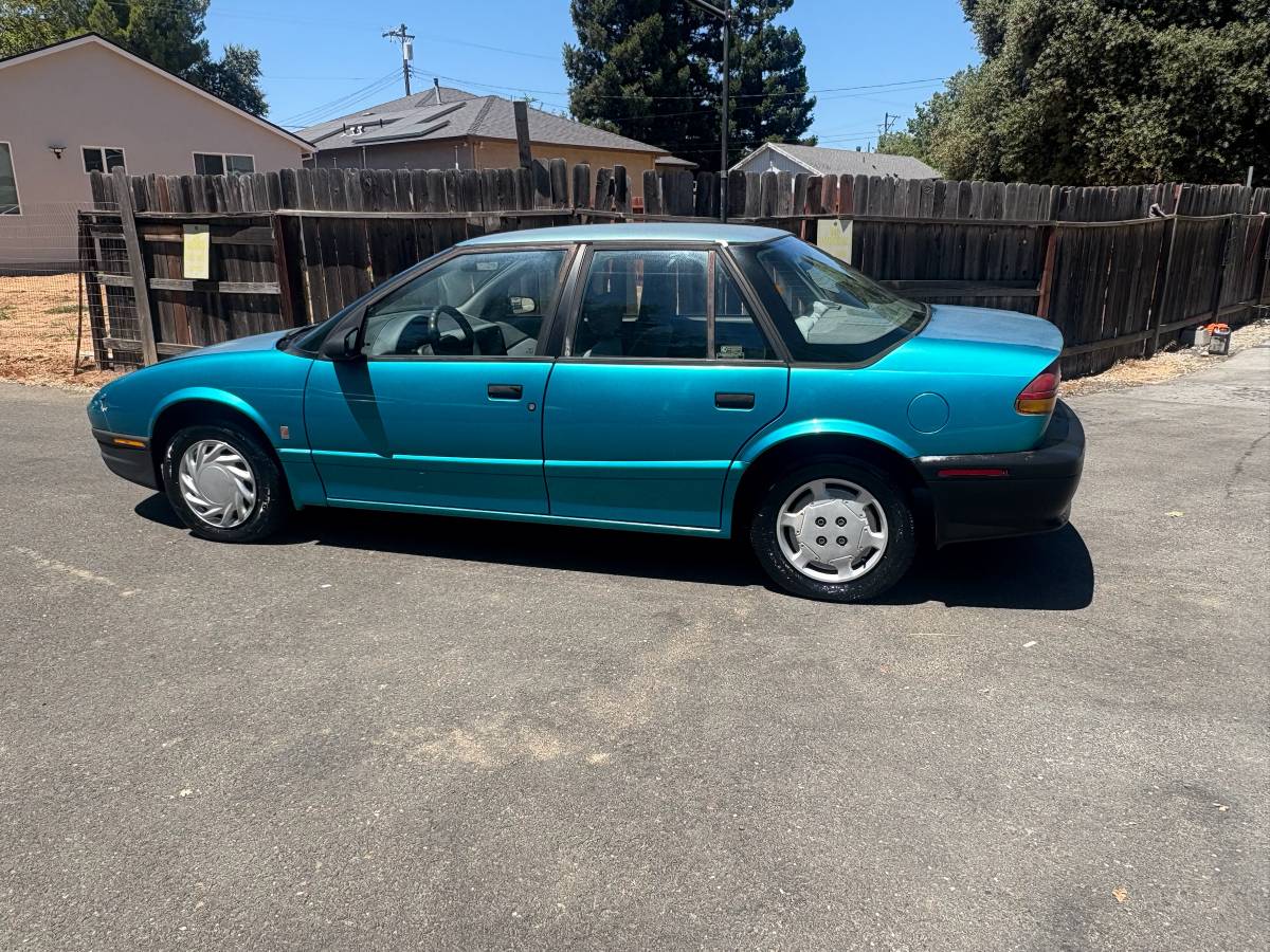 Saturn-Aura-1995-green