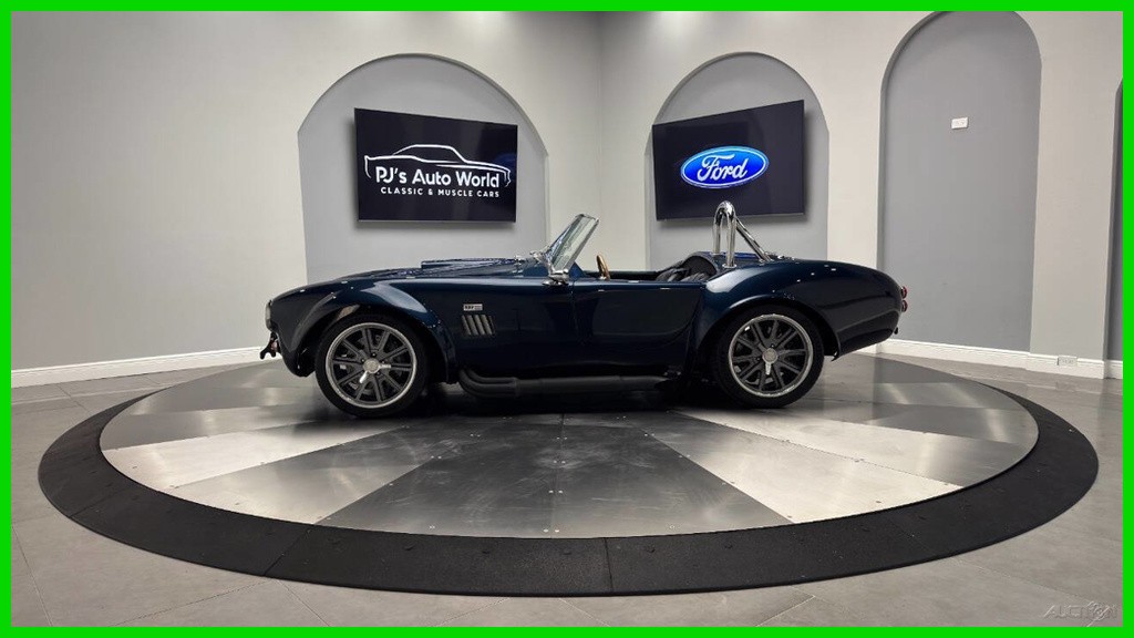 Shelby-Cobra-1965-Blue