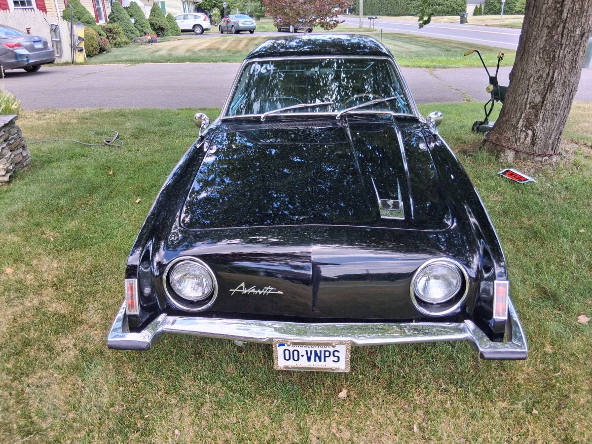 Studebaker-Avanti-1964