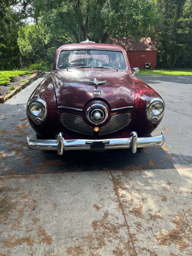 Studebaker-Commander-1951-red