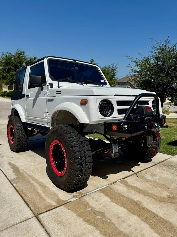 Suzuki-samurai-1989-white