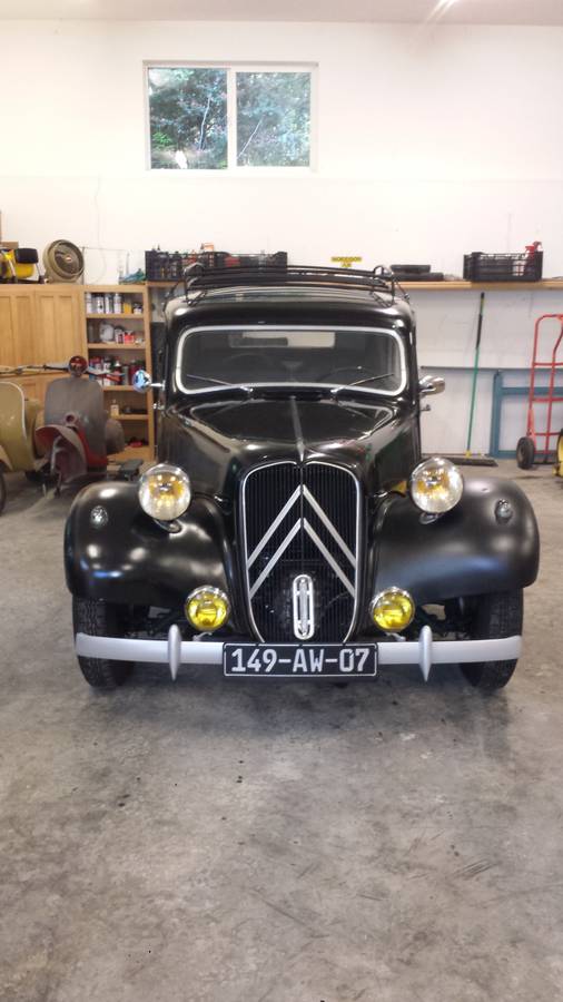 Ta-b11-citroen-1952-black