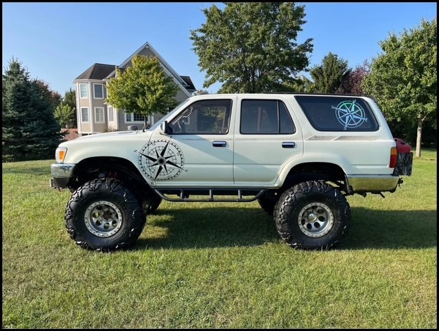Toyota-4Runner-1994-SUV-Tan