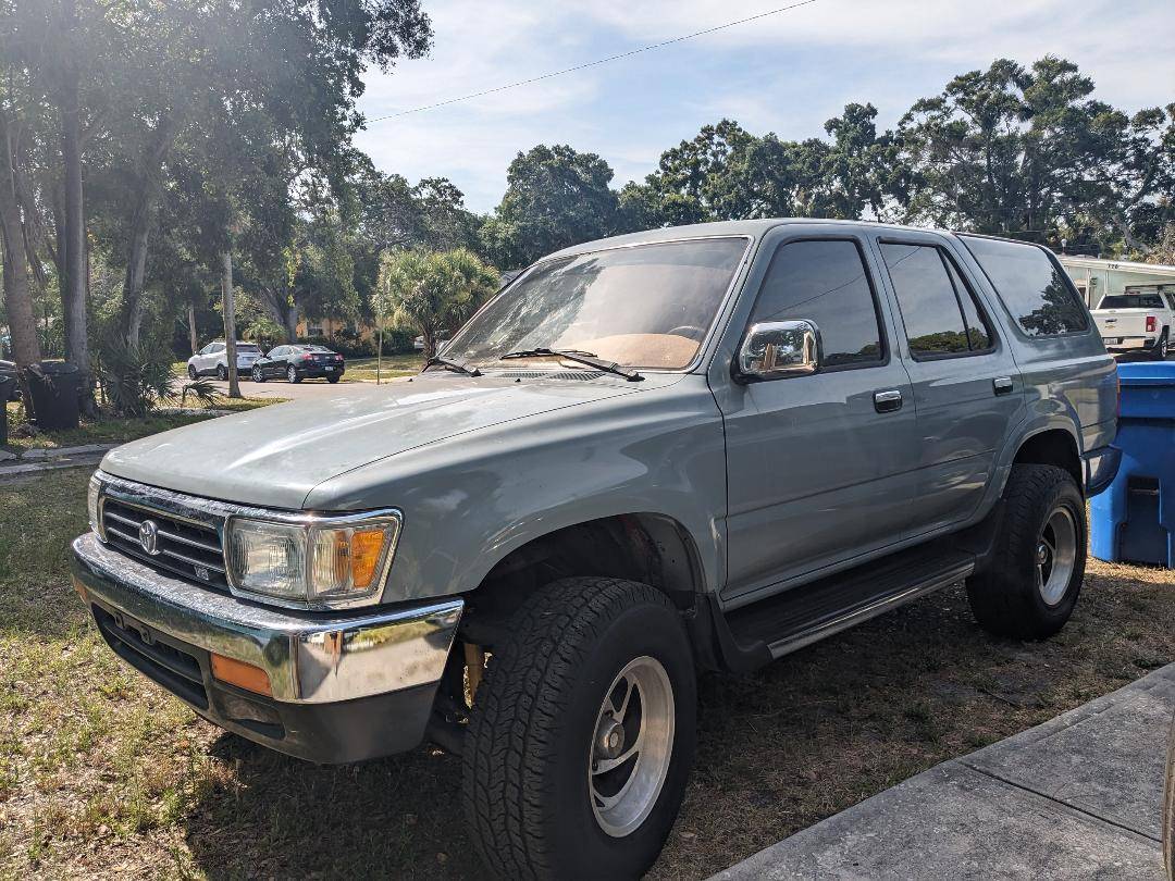 Toyota-4runner-1995-grey
