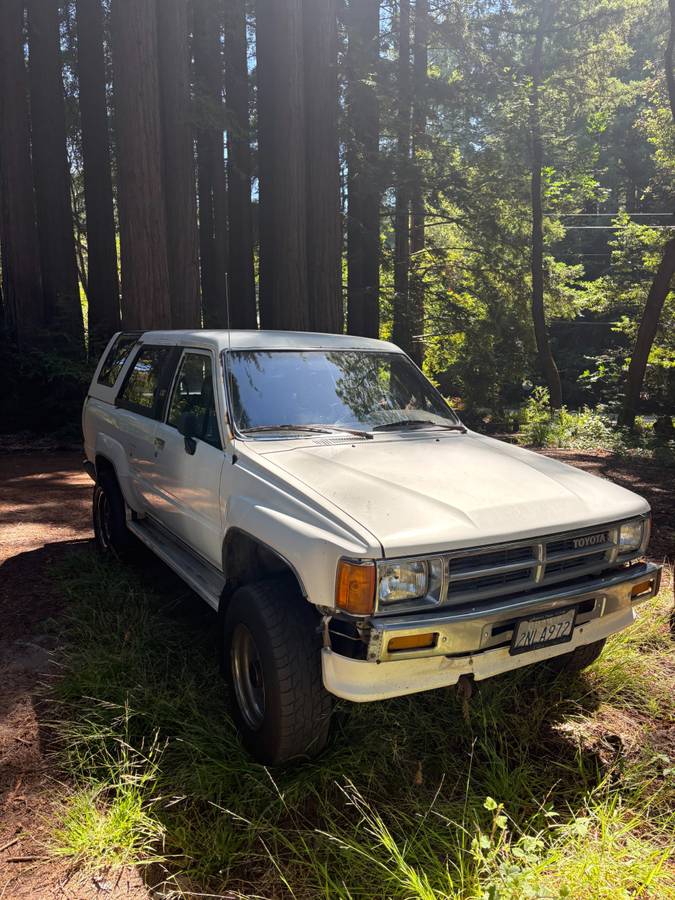 Toyota-4runner-sr5-22re-1988-white