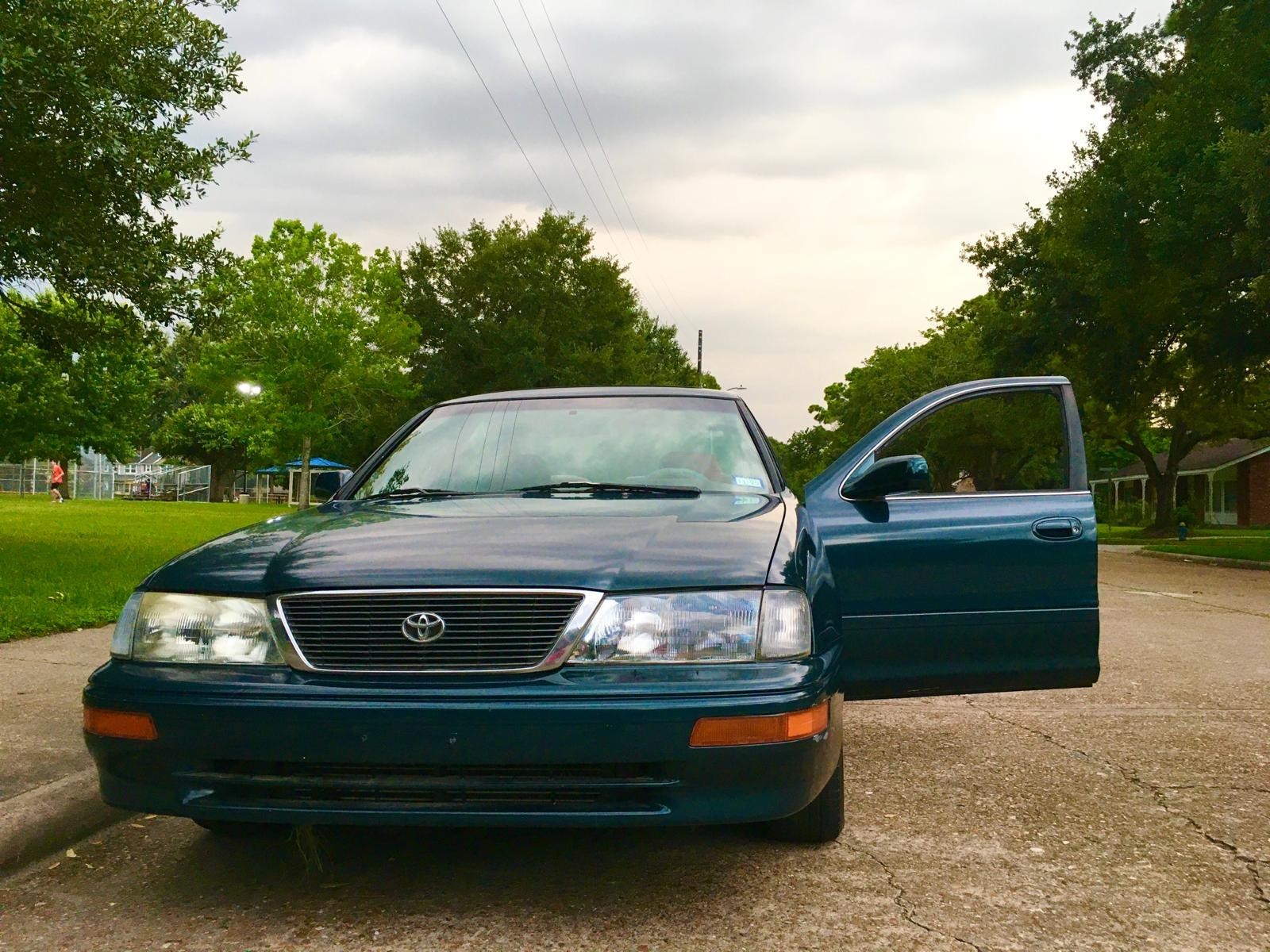 Toyota-Avalon-1996-Sedan-Brown