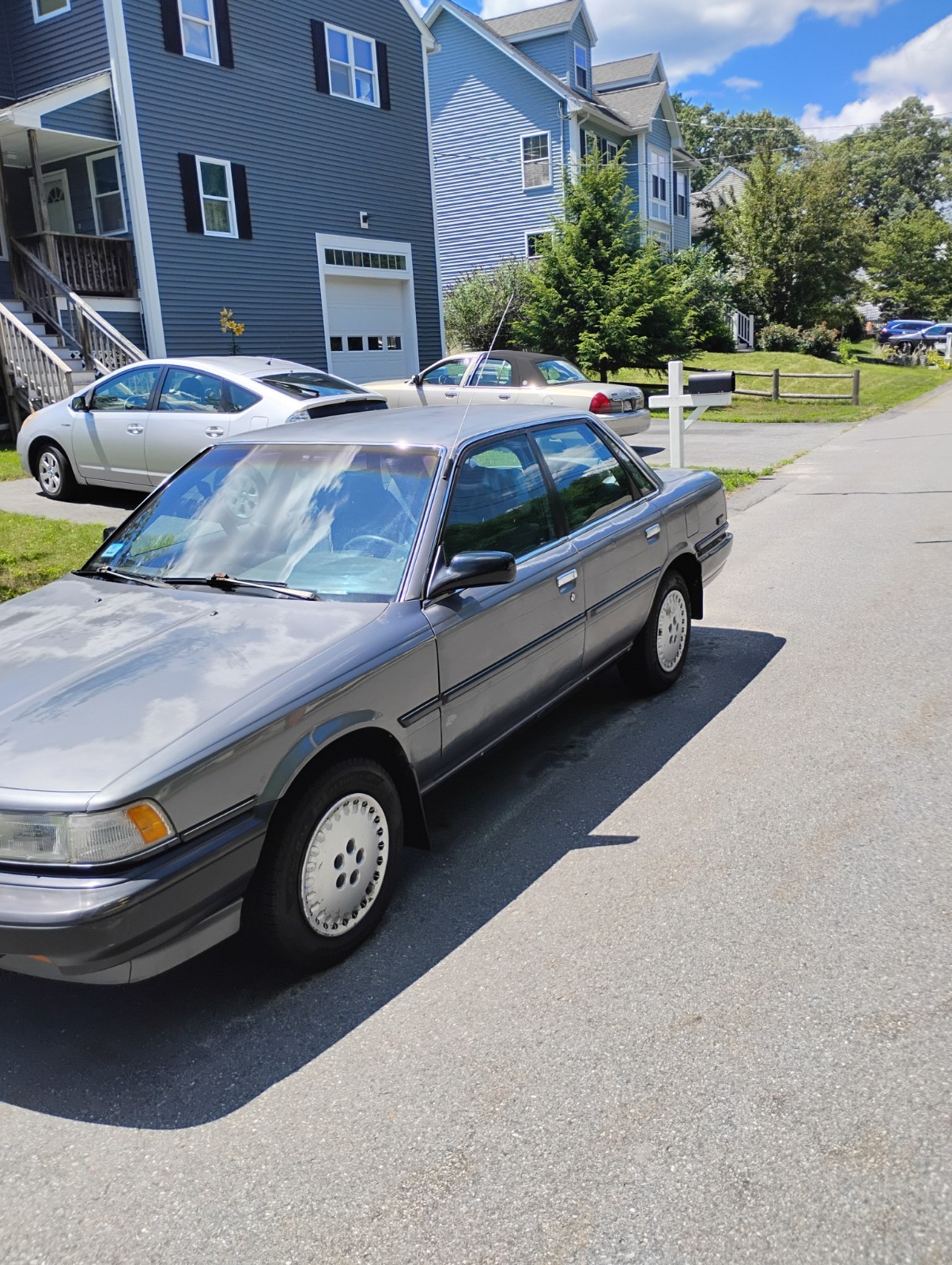 Toyota-Camry-1989-Sedan-Gray