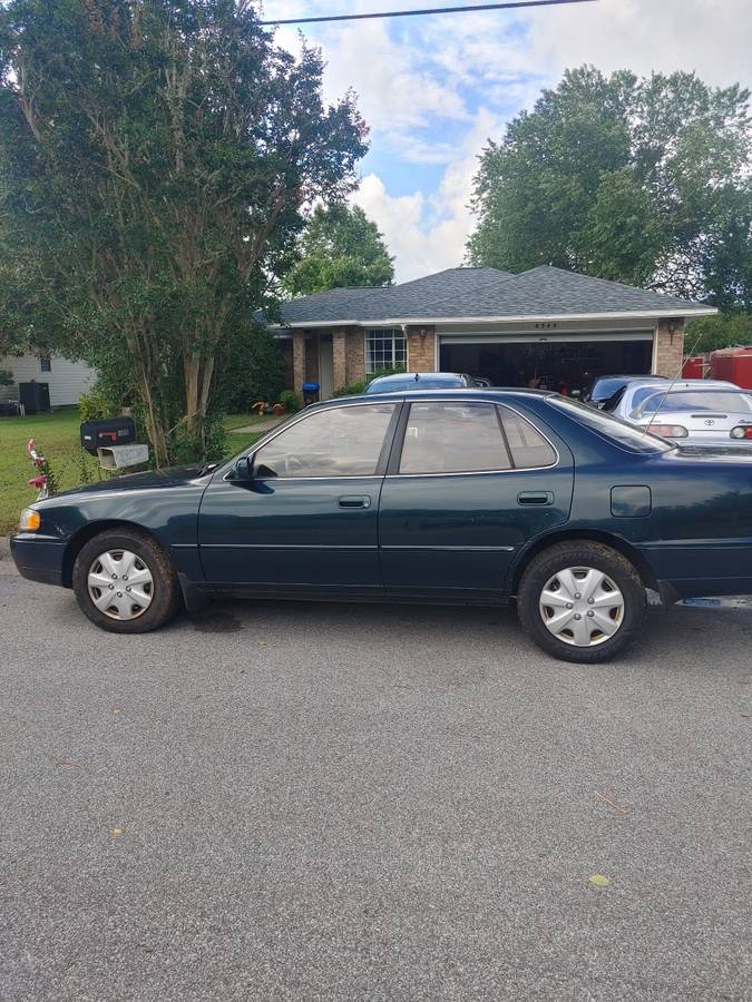 Toyota-Camry-1995