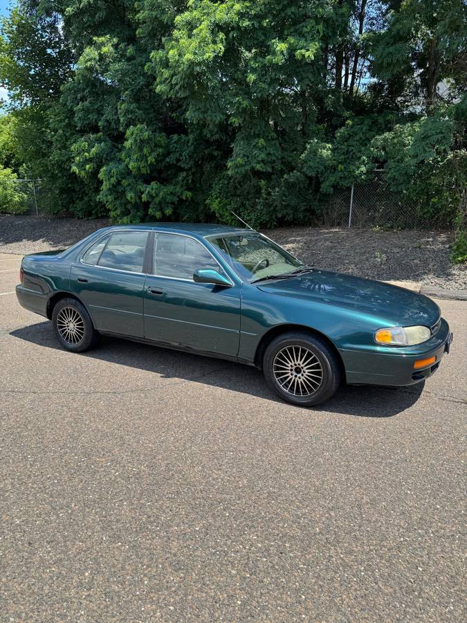 Toyota-Camry-1996