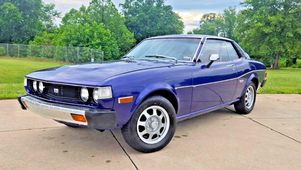 Toyota-Celica-1976-Coupe-Tan