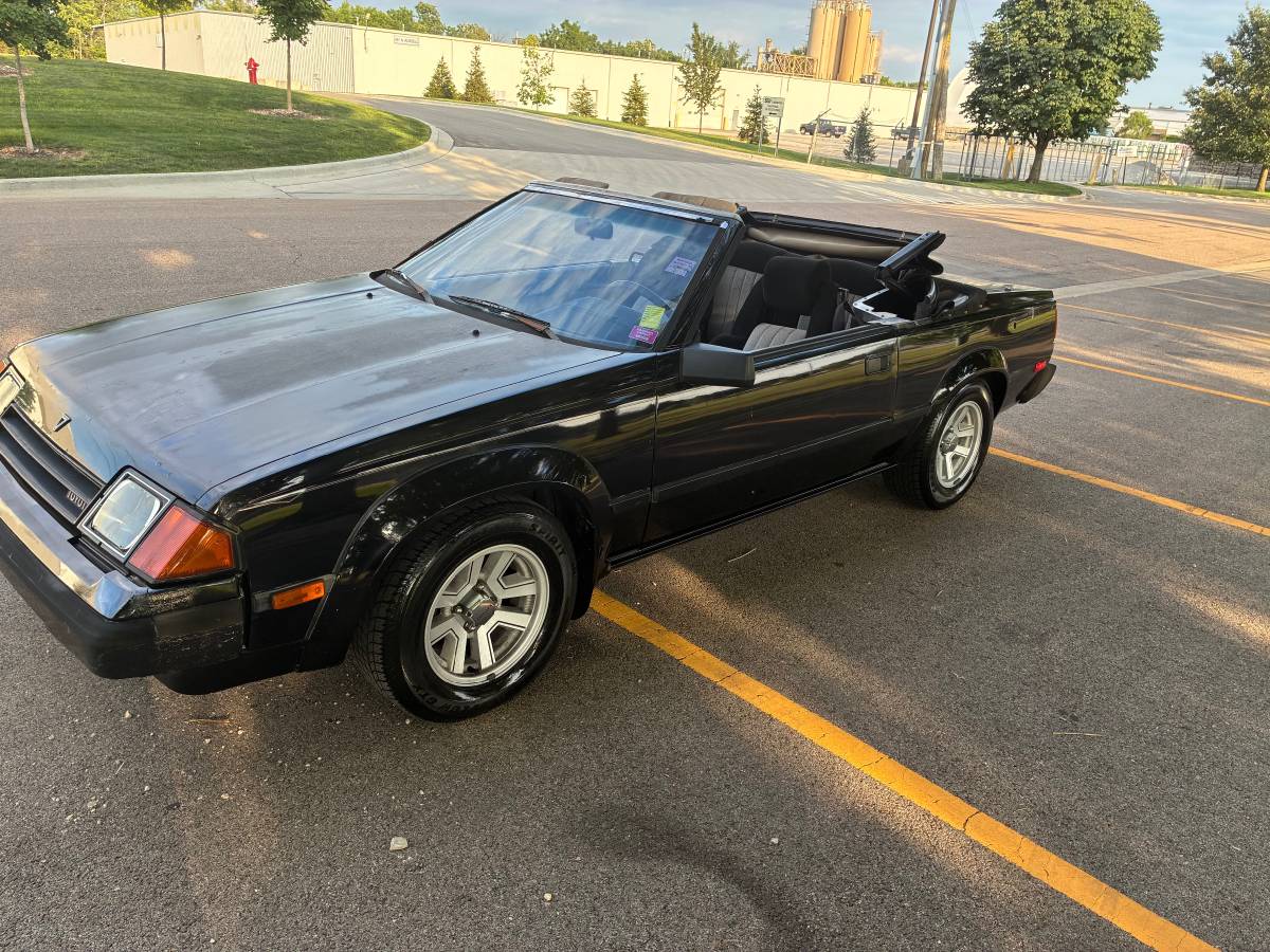 Toyota-Celica-gt-s-1983-black