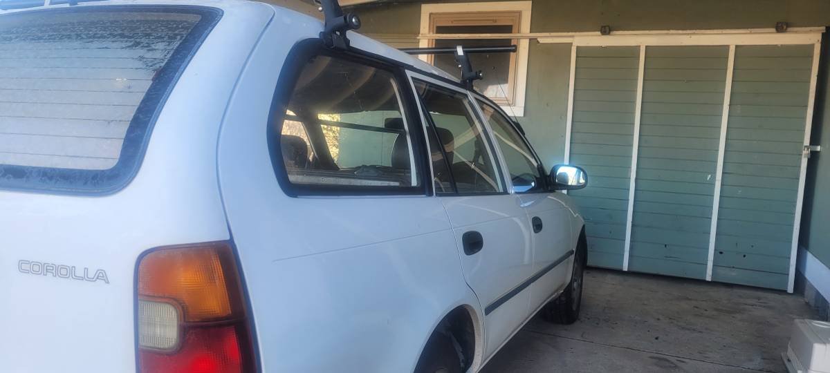 Toyota-Corolla-1992-white