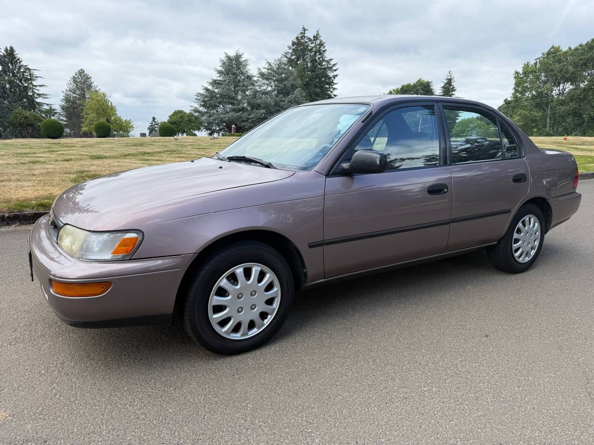 Toyota-Corolla-1993