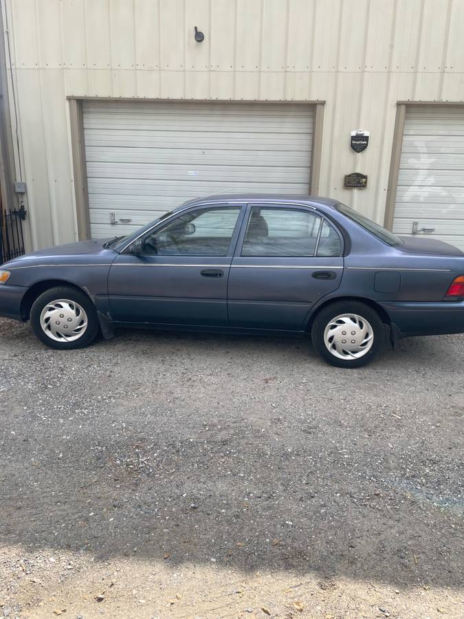 Toyota-Corolla-1993-blue