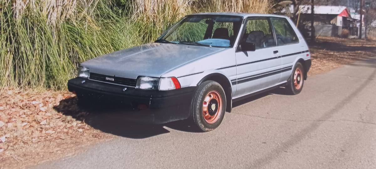 Toyota-Corolla-fx16-1987-silver