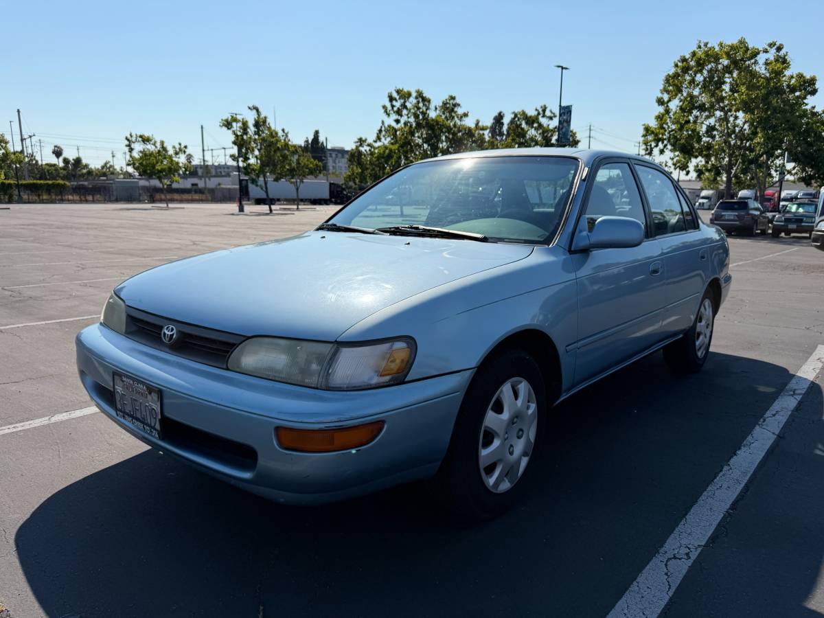 Toyota-Corolla-le-1993-blue