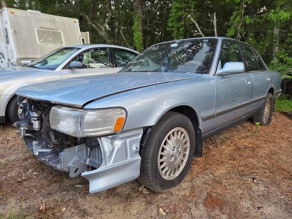 Toyota-Cressida-1992-Sedan