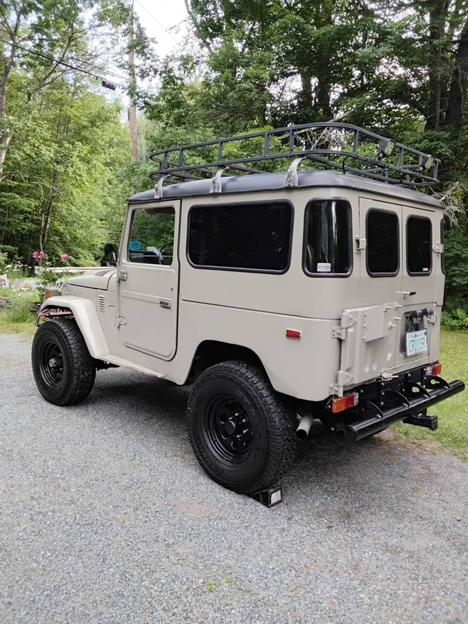 Toyota-Fj-40-cruiser-1976