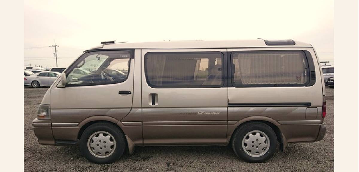 Toyota-Hiace-van-1996