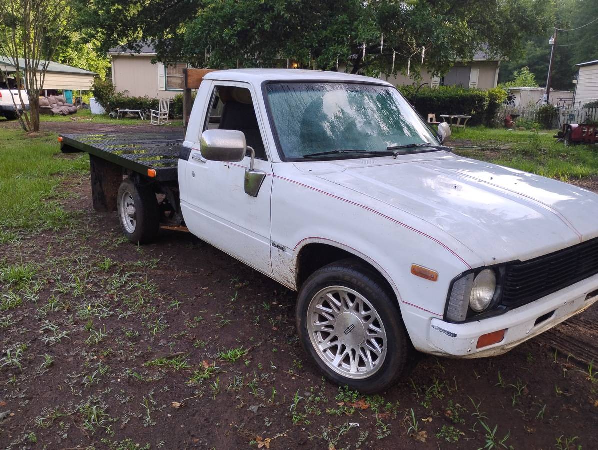 Toyota-Hilux-1980-white