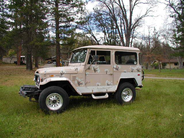 Toyota-Land-cruiser-1973-custom