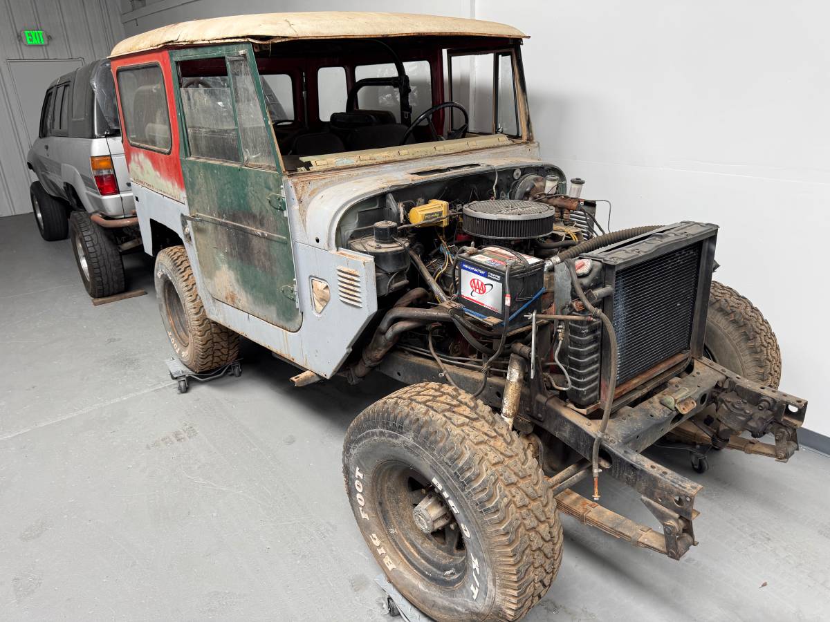Toyota-Land-cruiser-fj40-1972