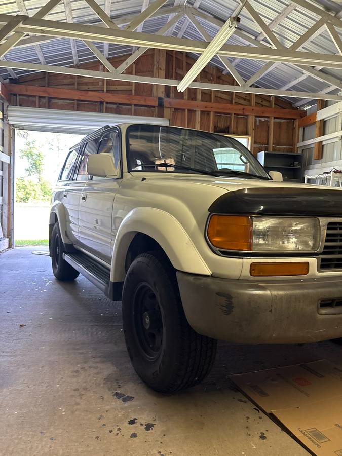 Toyota-Landcruiser-1996-white