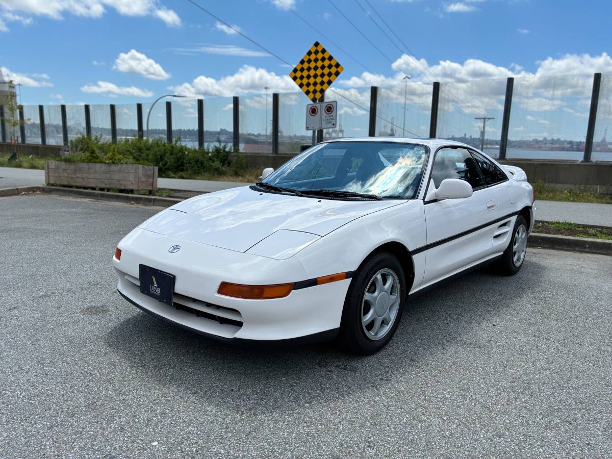 Toyota-Mr2-coupe-1991