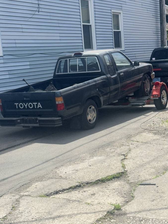 Toyota-Pick-up-1994-green
