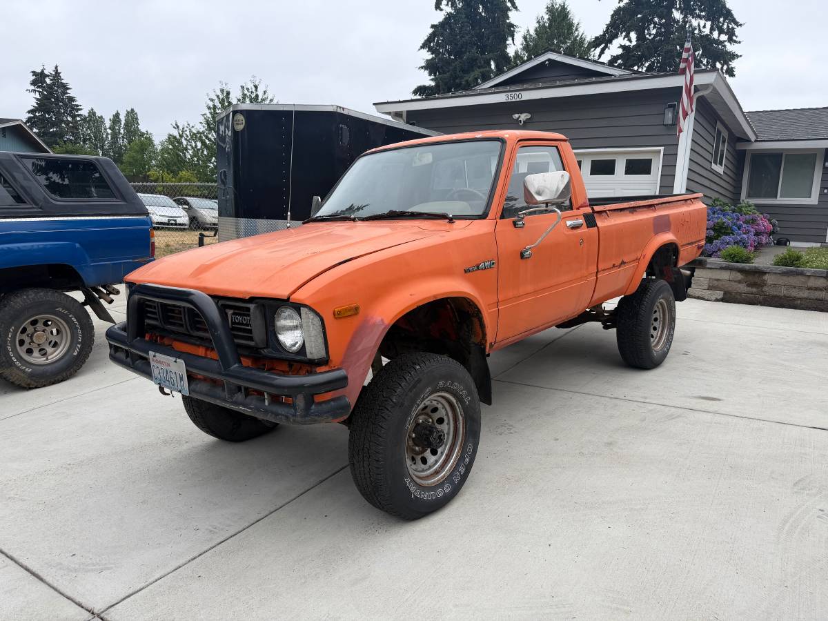 Toyota-Pickup-4x4-1979