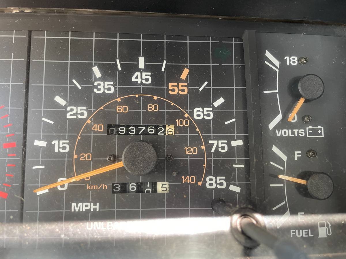 Toyota-Pickup-sr5-1984-blue