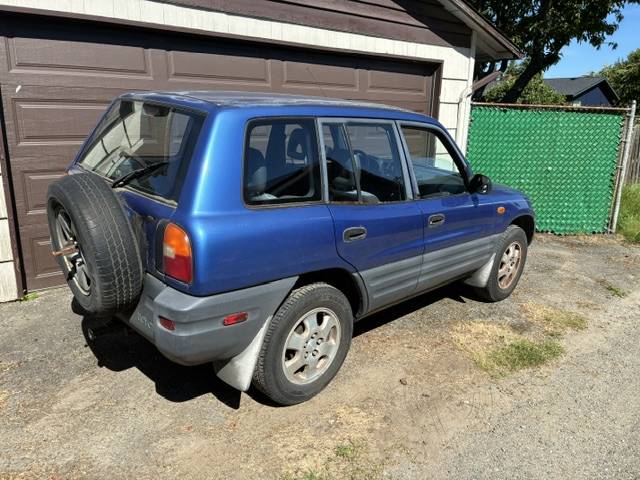 Toyota-Rav41996-1996-blue