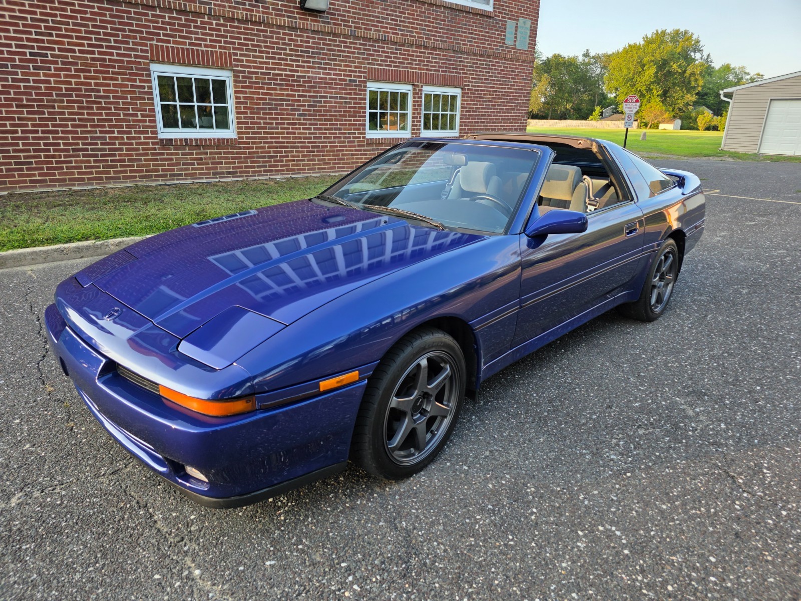 Toyota-Supra-1991-Hatchback-Gray