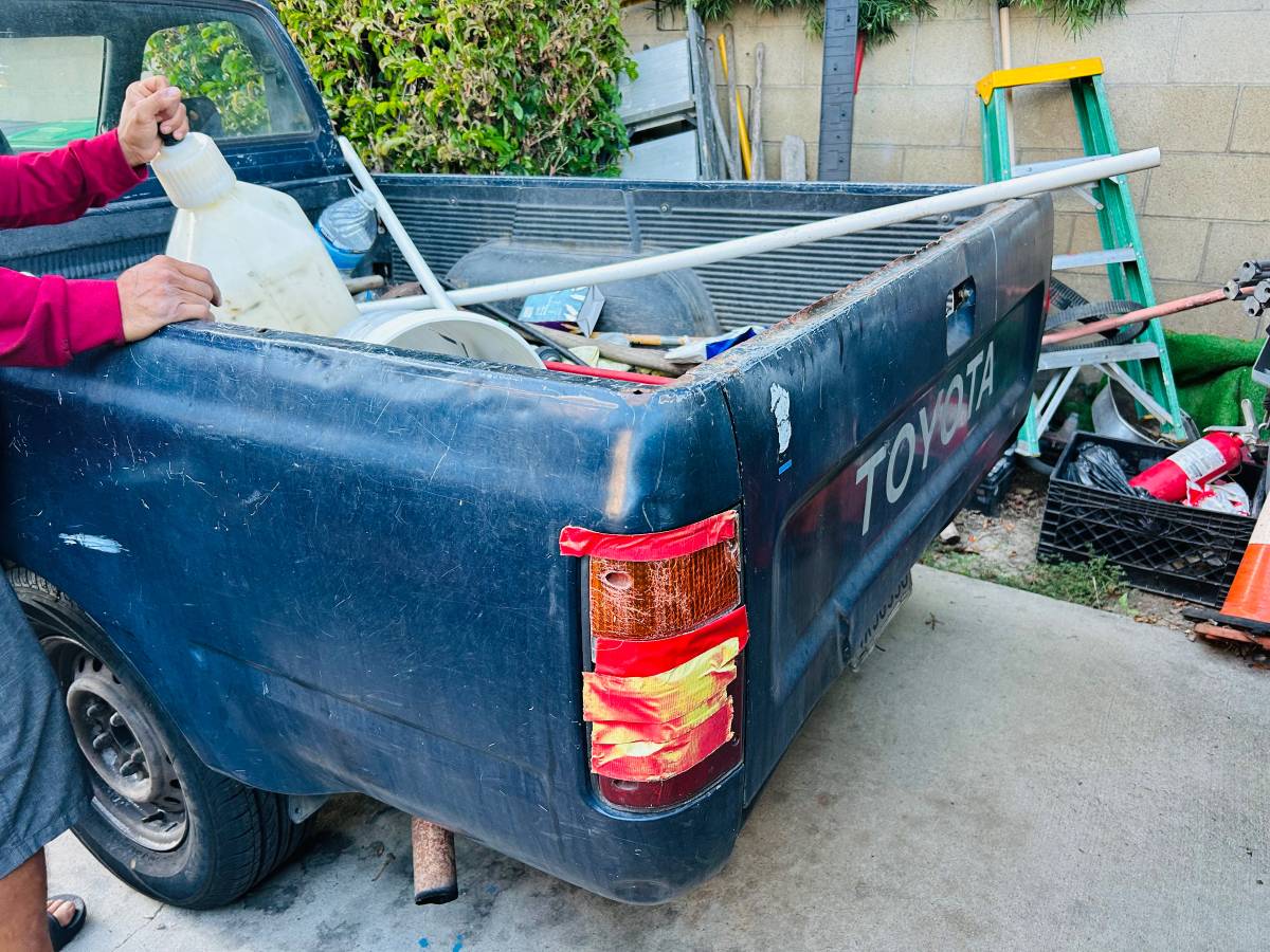 Toyota-Tacoma-2wd-1994-blue