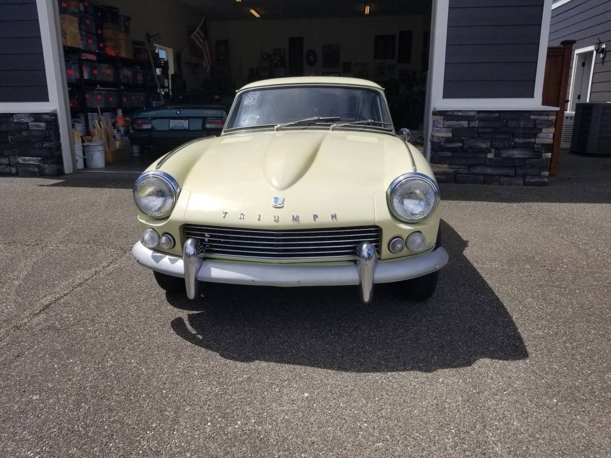 Triumph-Gt6-mark-1-1968-yellow
