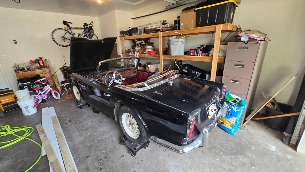 Triumph-Tr-6-1966