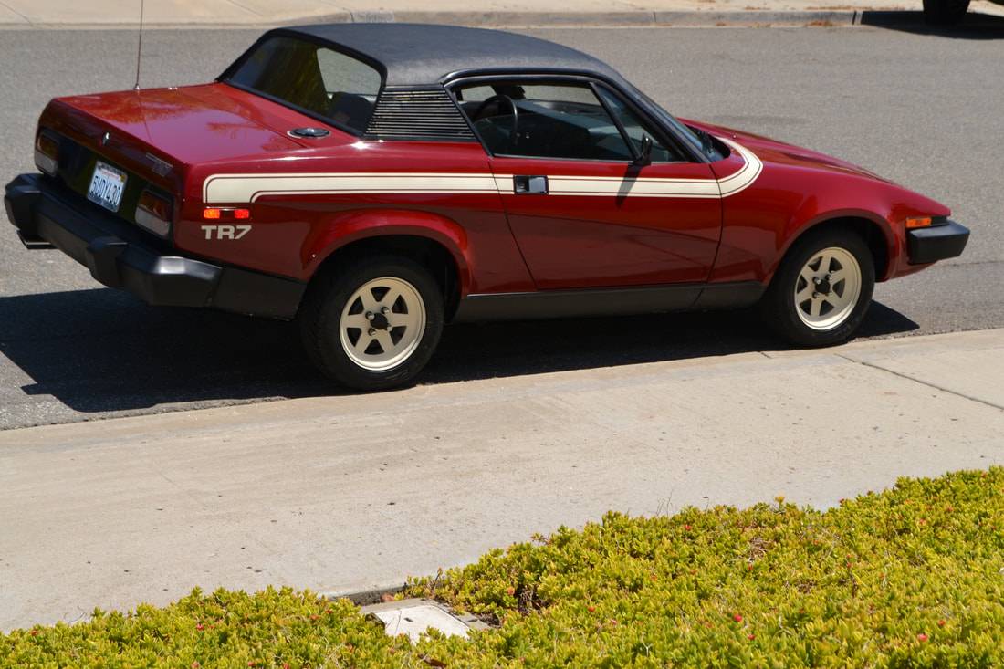 Triumph-Tr-7-victory-edition-1976-red