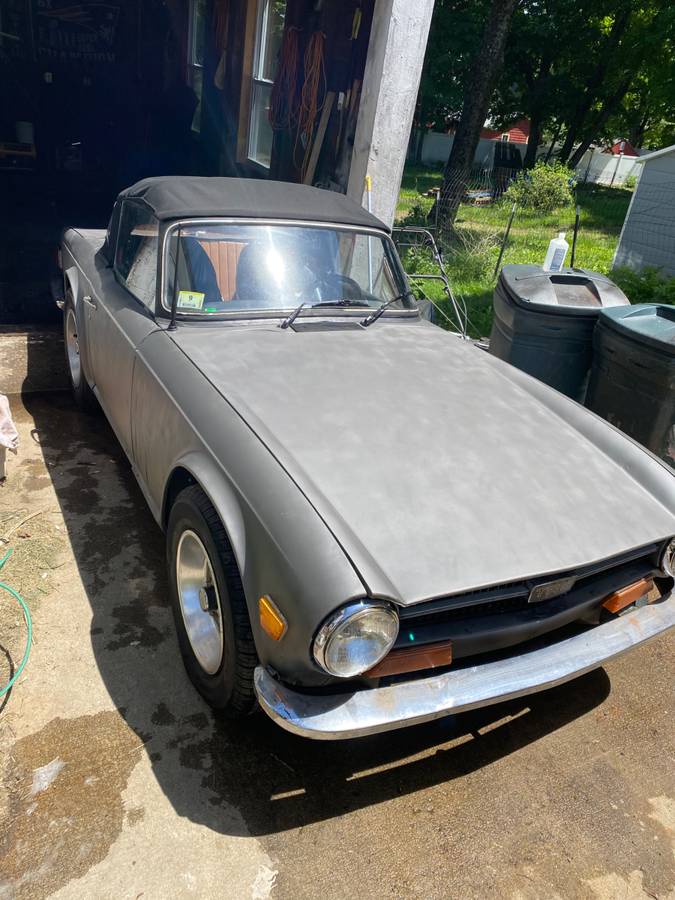 Triumph-Tr6-1972