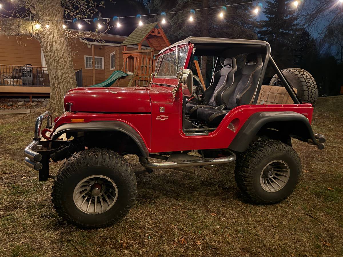 Vintage-jeep-convertible-cj5-1966-red