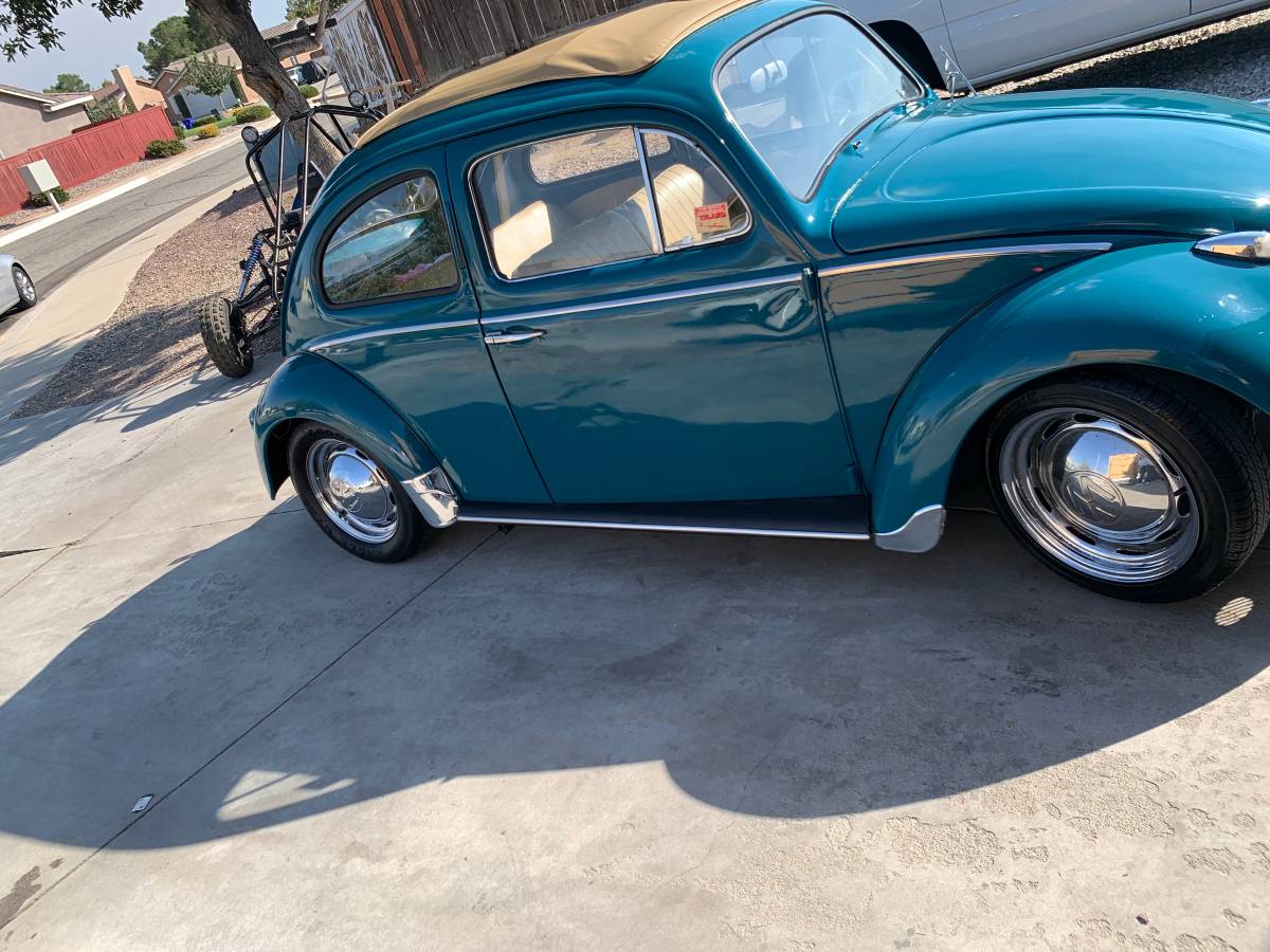 Volkswagen-Beetle-1960-blue