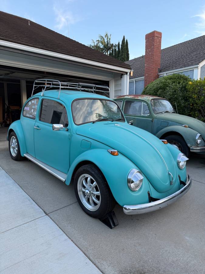 Volkswagen-Beetle-1969-custom