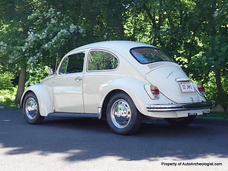 Volkswagen-Beetle-1969-white