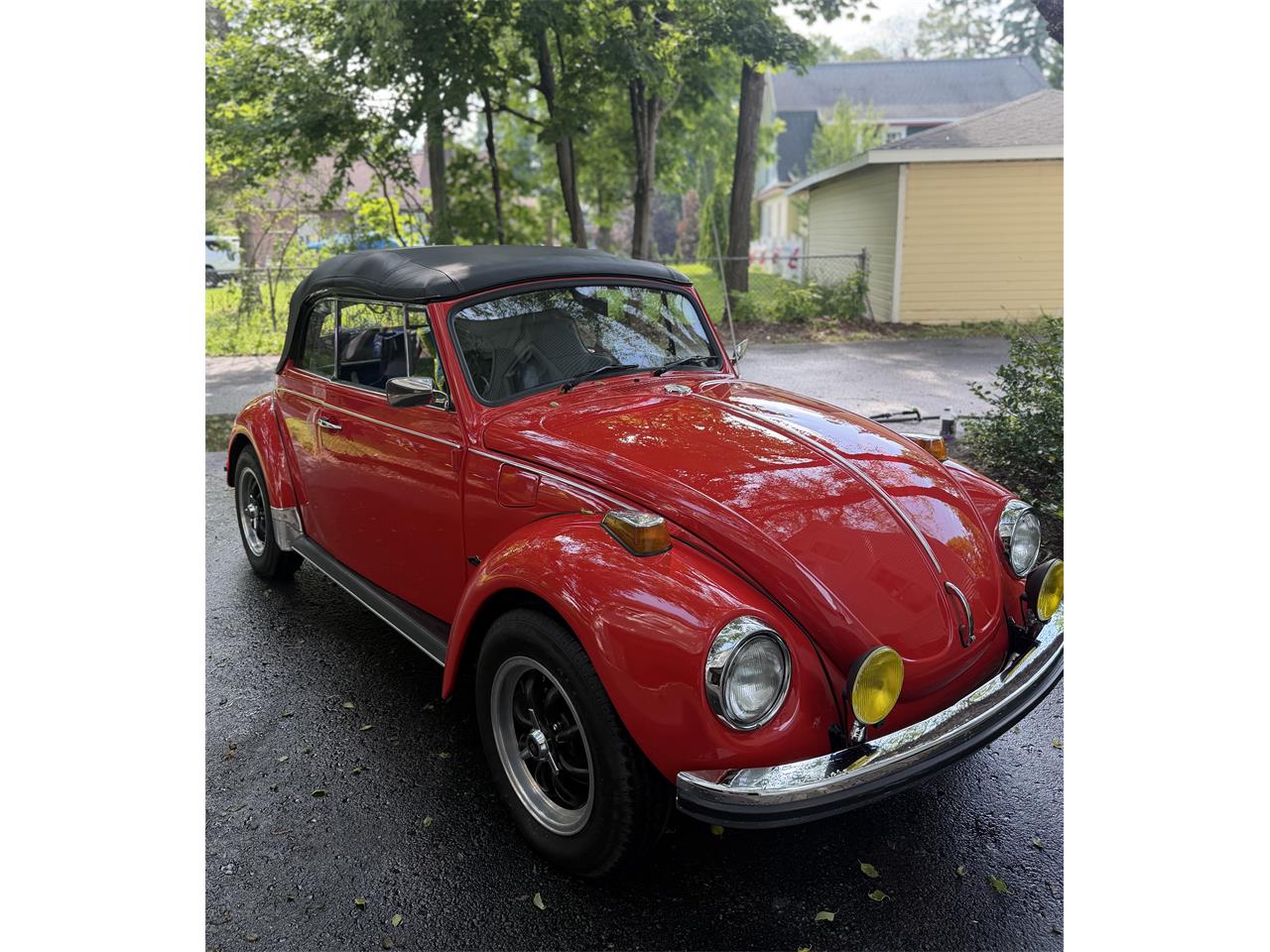 Volkswagen-Beetle-1971-Red-Black