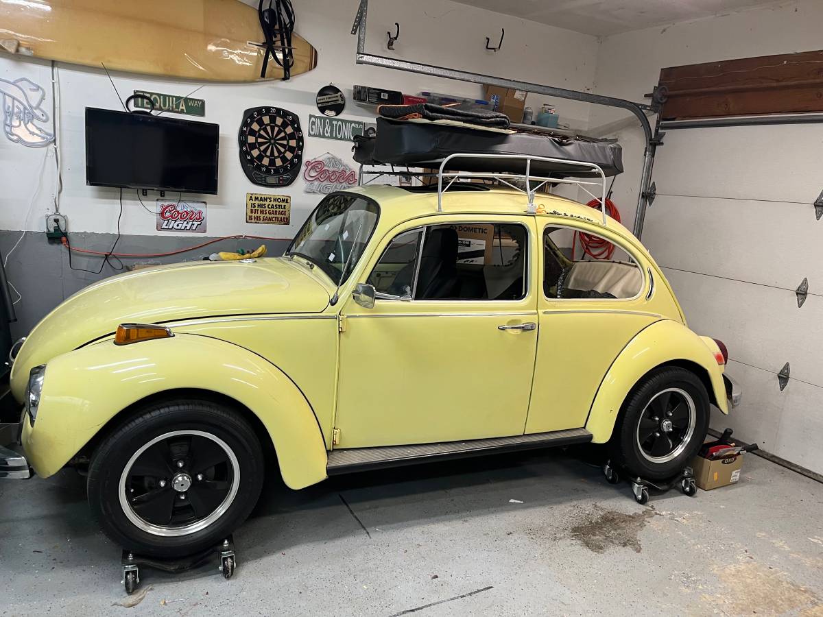 Volkswagen-Beetle-1971-yellow