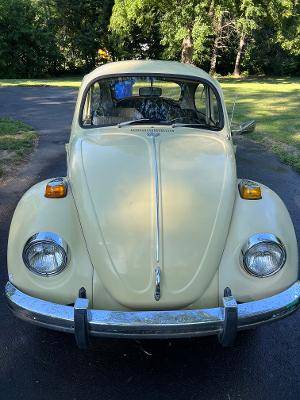 Volkswagen-Beetle-1971-yellow