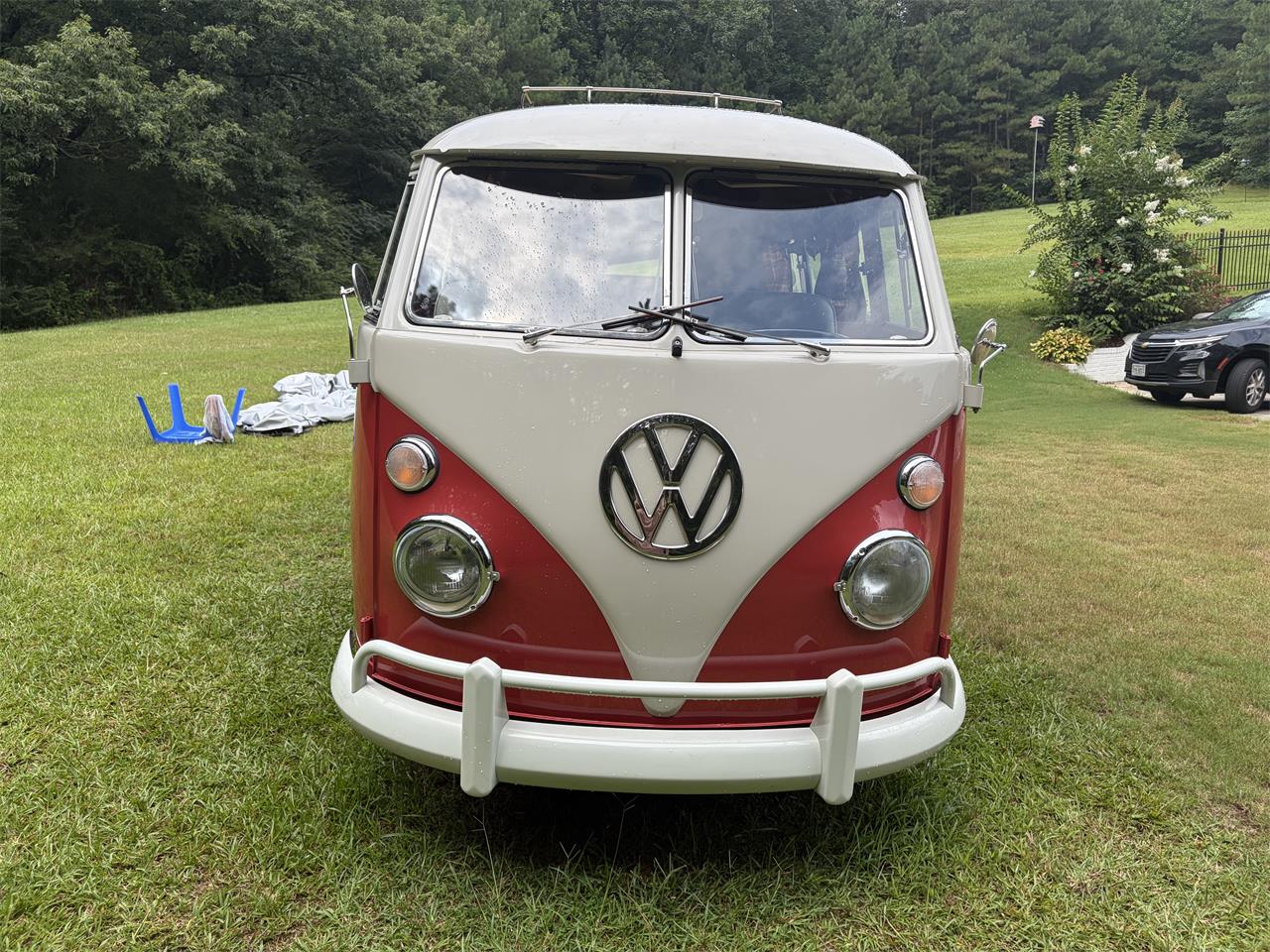 Volkswagen-Bus-1963-RedWhite-Red