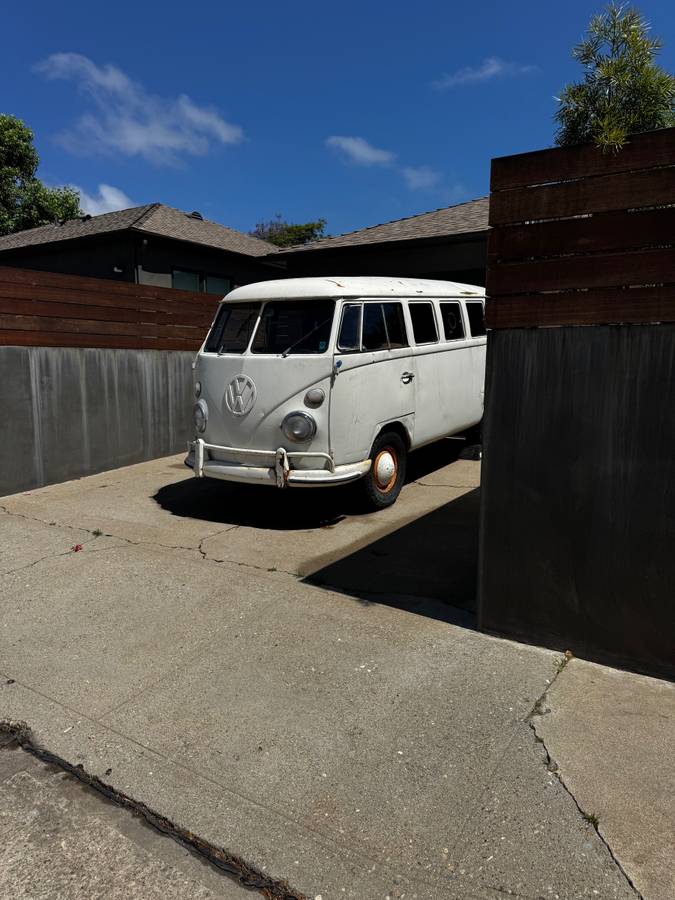 Volkswagen-Bus-1966-white