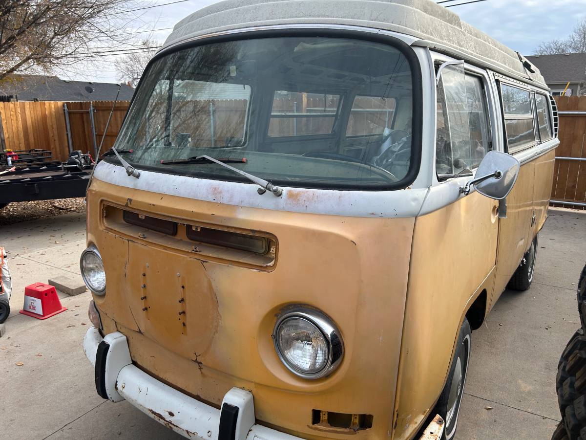 Volkswagen-Busp-1971-orange